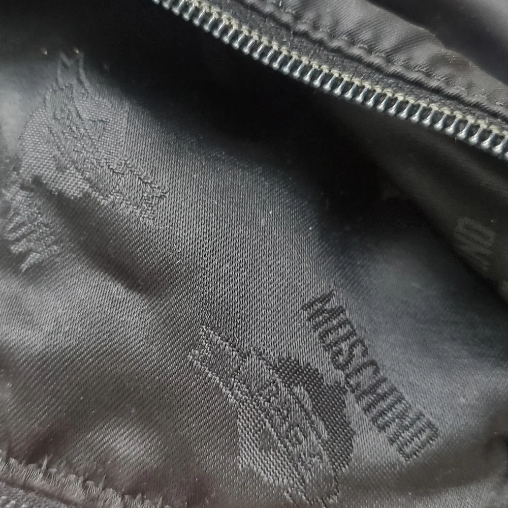 Vintage Moschino Redwall Made in Italy Boston Satchel Bag - Picture 16 of 16